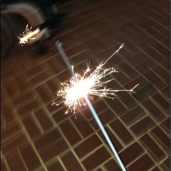 Meet your Posher, Madison - Picture 1 of 1